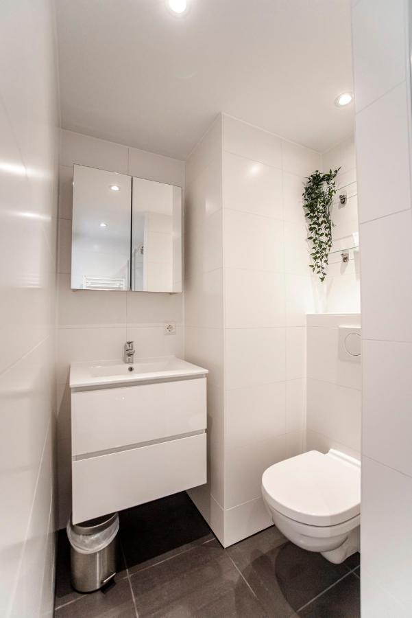 Happy Days Apartment - Luxurious - Free Parking On Own Property 赞德沃特 外观 照片